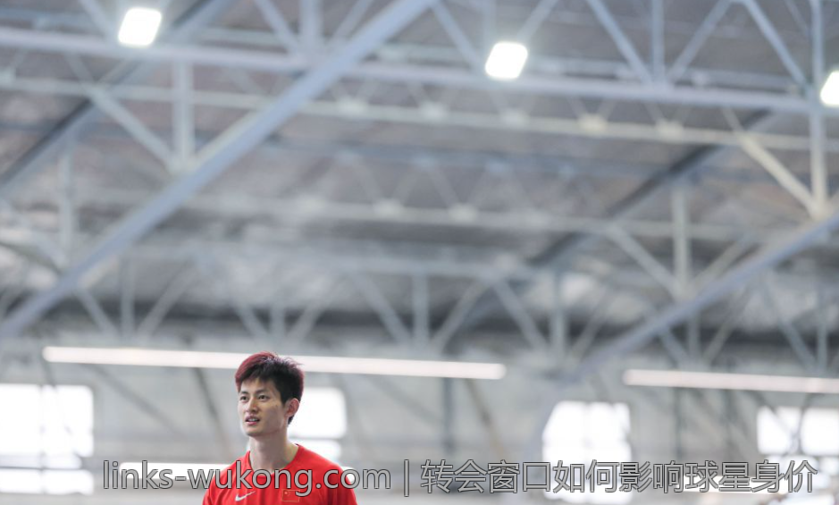 转会窗口如何影响球星身价