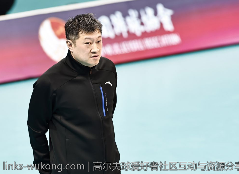 高尔夫球爱好者社区互动与资源分享
